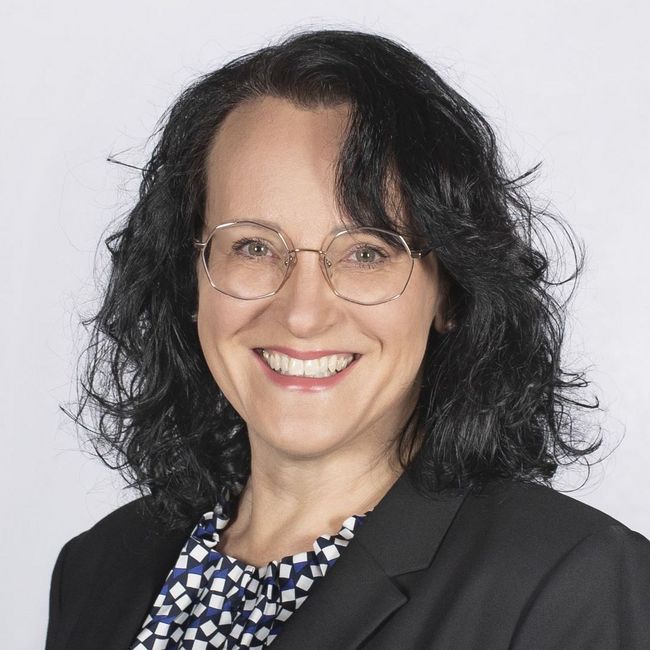 Carola Weiss